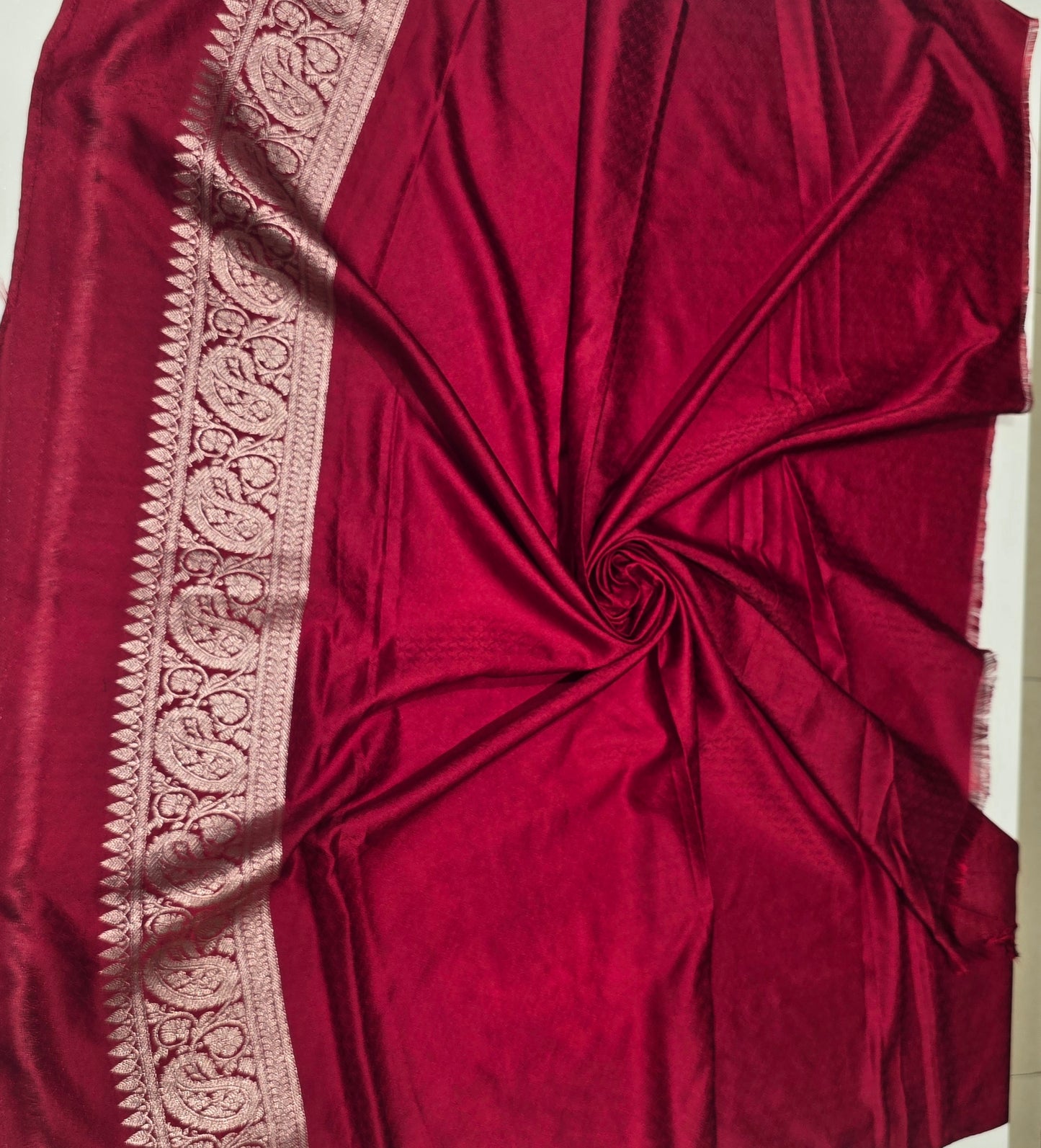 Rani Pink Semi Mashru Banaras Saree with Elegant Zari Weaving